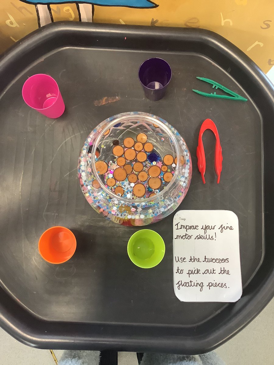 MrsNEdwardsTPS's tweet photo. One of our fine motor tasks in the independent area this week! It’s been a massive hit! https://t.co/jQeZpMv2yk