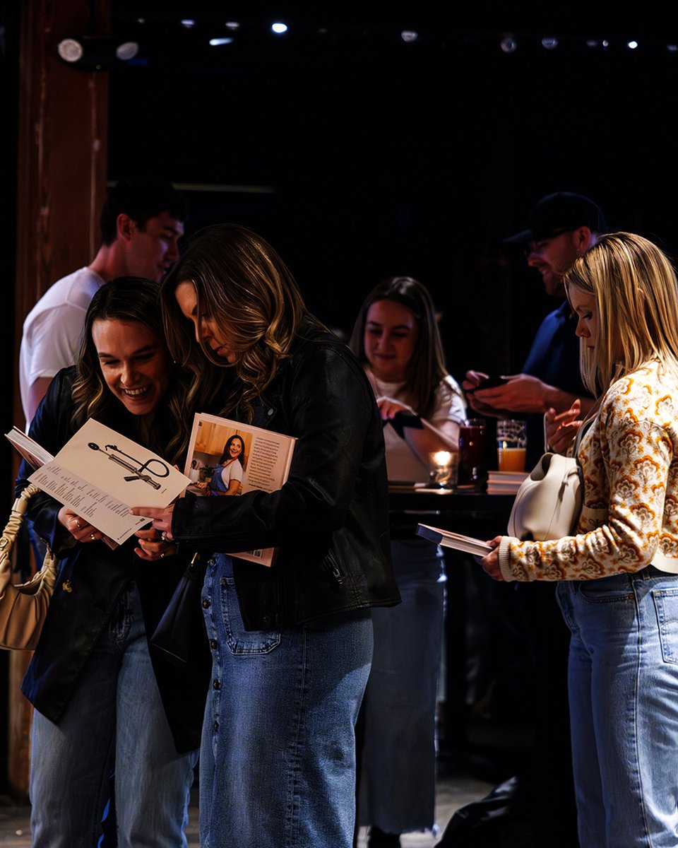 Our sold-out event buzzed with energy as @mrstrillium & @broccyourbody discussed her inspiring story & creating approachable, impressive recipes for her debut cookbook, 'Seriously, so good.' We even got to try some delicious dishes! A night we won't soon forget!