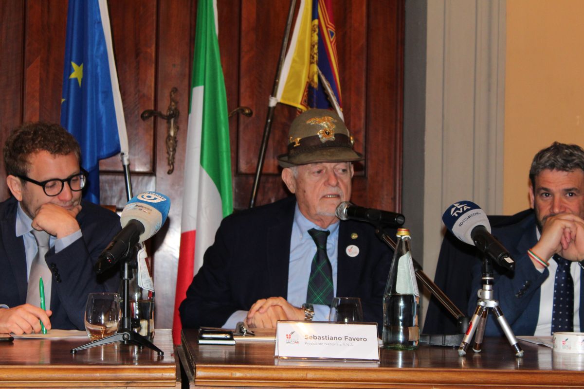 Presentata ufficialmente a #Vicenza l’Adunata. Nel segno della #Pace 🔗lalpino.net/2024/04/18/pre… via @lalpino.net #adunatalpini2024 #alpini #associazionenazionalealpini @CittadiVicenza