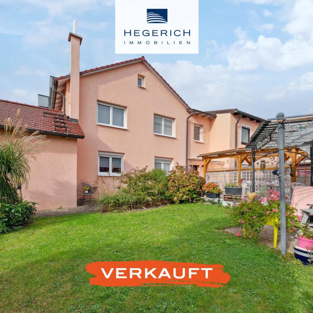 Hegerich_Immo's tweet photo. ERFOLGREICH #VERKAUFT: Idyllisches #Einfamilienhaus mit großzügiger #Gartenfläche, ruhig gelegen in #Zirndorf! ✨ Herzlichen Glückwunsch an die neuen Eigentümer und unseren Makler Matthias Freier zum erfolgreichen Abschluss 💐 #hegerichimmobilien #immobilienverkauf #wohnen https://t.co/1fGPkJV907