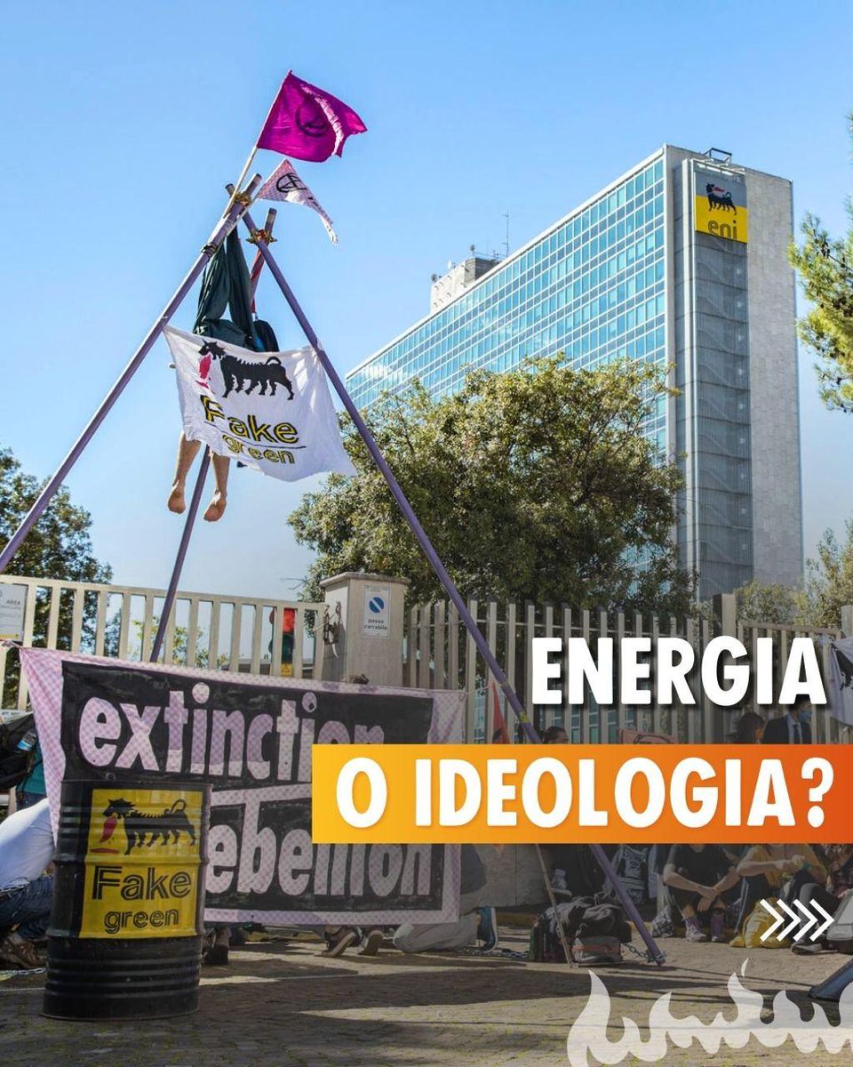Lo scorso ottobre, #GiorgiaMeloni ha presentato gli investimenti del Governo italiano in #Mozambico per lo sfruttamento dei giacimenti di gas al largo della sua costa.
Un'anticipazione predatoria del #PianoMattei che sarà definito meglio nei mesi successivi.
1/4