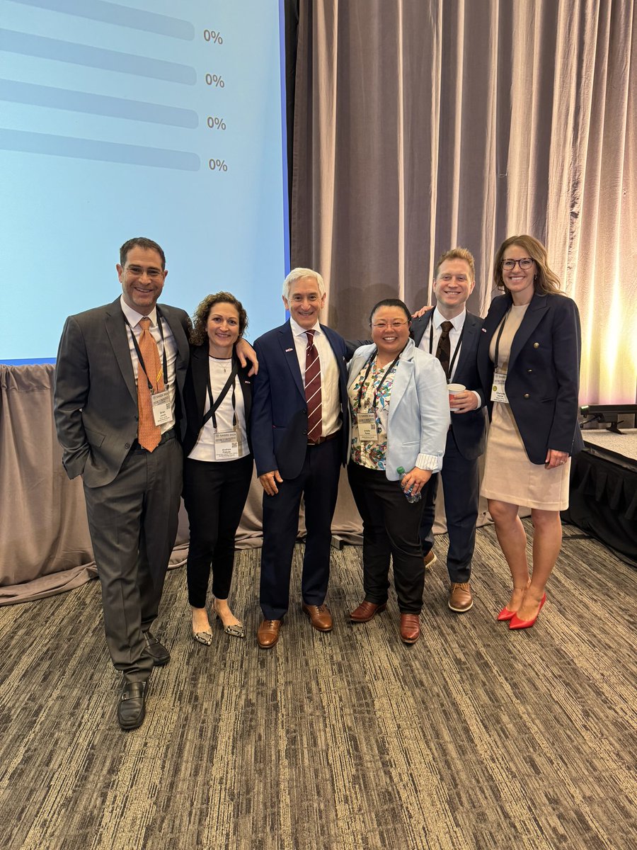 Great hernia session @SAGES_Updates with these masters about thoughtfully introducing new techniques into your practice #makeherniasgreatagain @IHC_hernia @ajperezmdmph @AndreaPakula @CIaytonCharles @nychernia