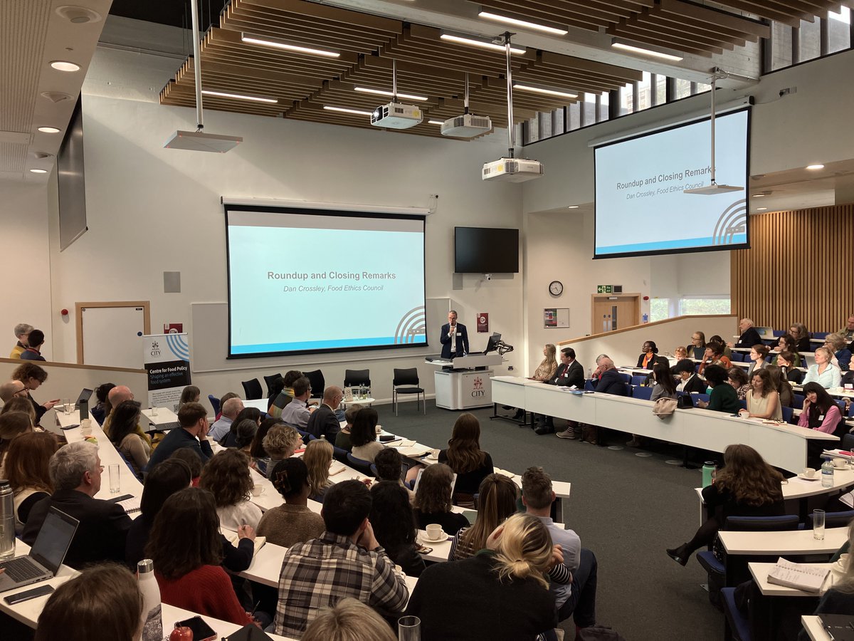 .@dan_crossley delivers his closing remarks @FoodPolicyCity’s #CityFoodSym