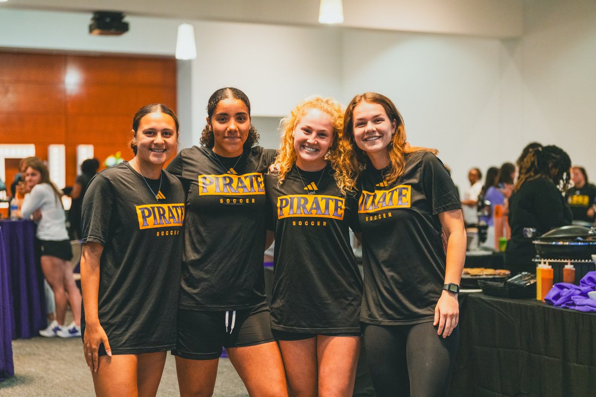 Thank you to everyone who made our first ever Ladies Night a success! 🛍️ We enjoyed all of our vendors, panels, and our female student-athletes showing off their skills! Thank you for supporting our varsity women’s sports teams! Click the link in our bio to donate!