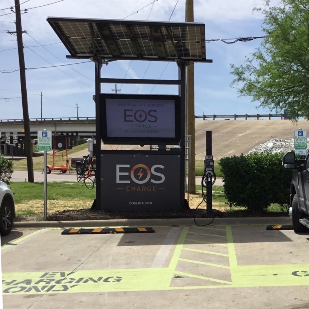 EV Charging is Live in Dallas, TX at the Wheatland Shell (3805 W Wheatland Road)! #EVCharging, #electricvehicle #Chargingnetworks #Charging #evcharginginfrastructure #FutureDriven #EVs @screenverse