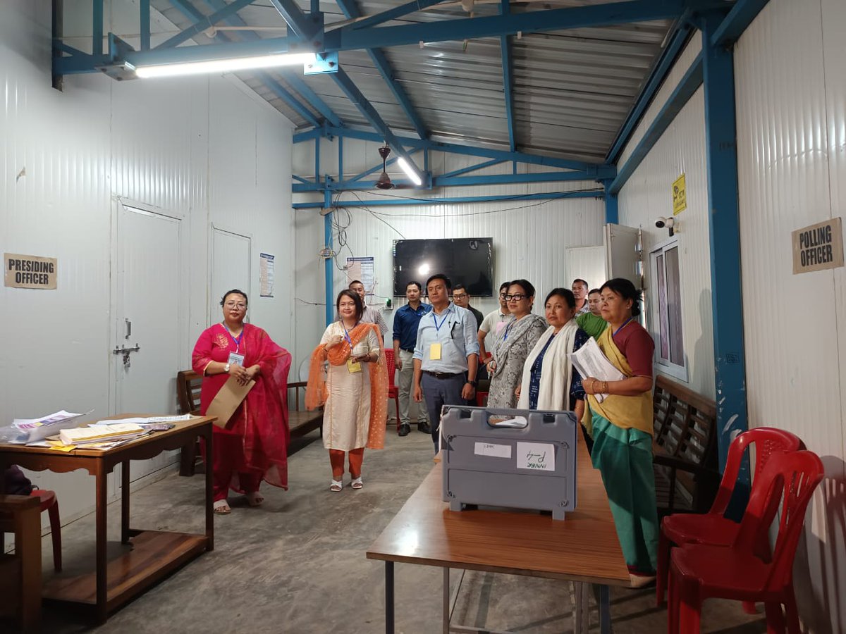 DCofficeIE's tweet photo. #NupiPower💪
🌚Tonight, All #Women ‘Eeta’ Polling Stations of #ImphalEast District preparing for 🌞tomorrow's voting day for #LokSabha #Election2024.

Readying for a smooth conduct of free &amp; fair polls.

#DCImphalEast
#DEOImphalEast
#ECI #ChunavKaParv #DeshKaGarv #Manipur https://t.co/lXt3I6sNcp