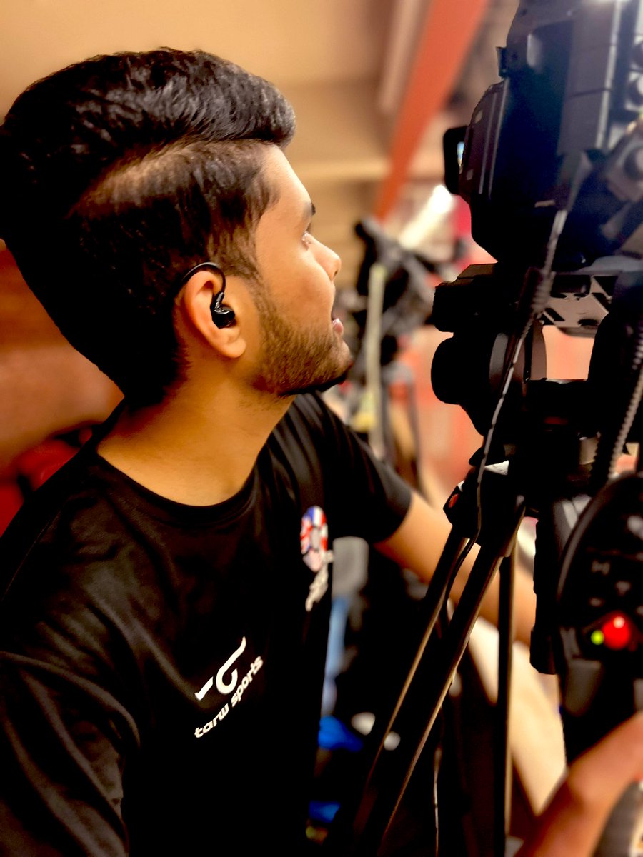 If you hop on @Channel4 live online NOW you’ll be able to watch the finals of the Wheelchair Rugby Quad Nations. Our students are operating cameras, filming interviews & directing the stream. All part of an incredible work placement with the @wrquadnations & @Curiosity360P