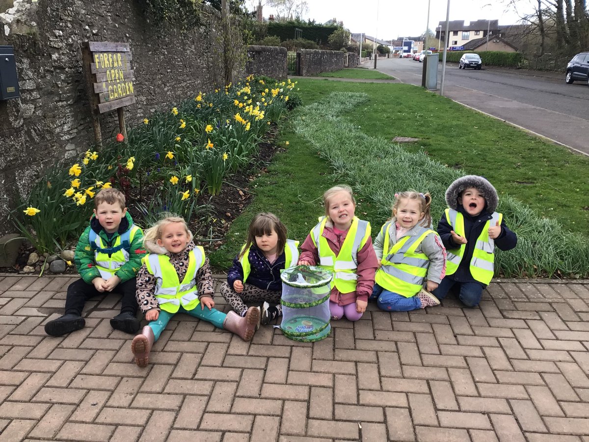 ElccForfar's tweet photo. We have enjoyed following the life cycle of a Butterfly.  The children had the opportunity to release these at our local community garden this week following them emerging from their chrysalis.  All ten of our caterpillars successfully hatched. https://t.co/6jxRCzT7EK
