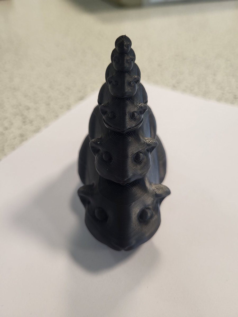 vcmooreartist's tweet photo. When one of your senior's is a wizz on the 3D printer and you both love Guinea Pigs 🐹. Loved my little gift this morning 💗. https://t.co/i7eU6cXapT