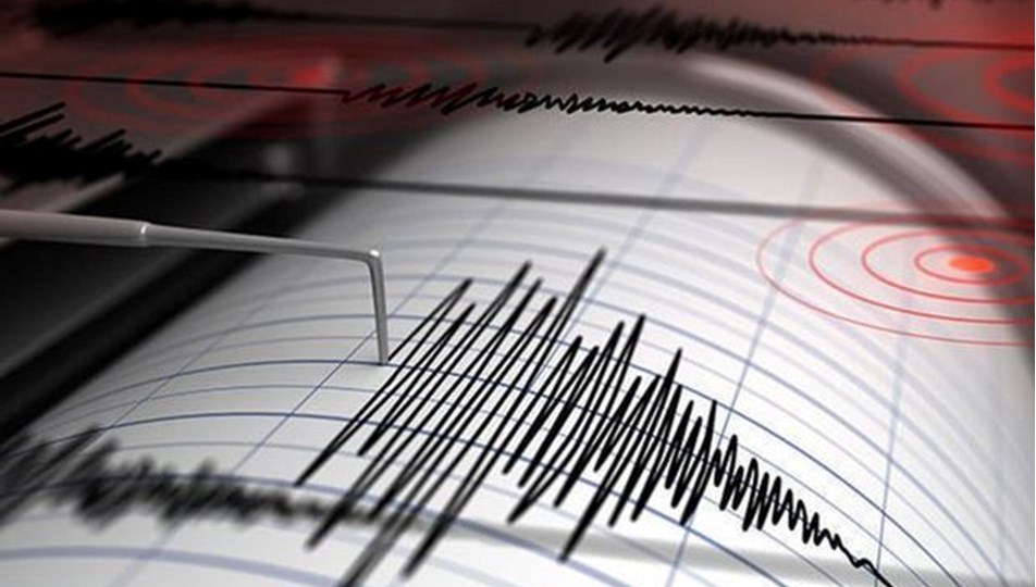 #SonDakika 📌 Tokat'ın Sulusaray ilçesinde 5.6 büyüklüğünde deprem meydana geldi. 📌 Deprem çevre illerden de hissedildi. #deprem #Tokat