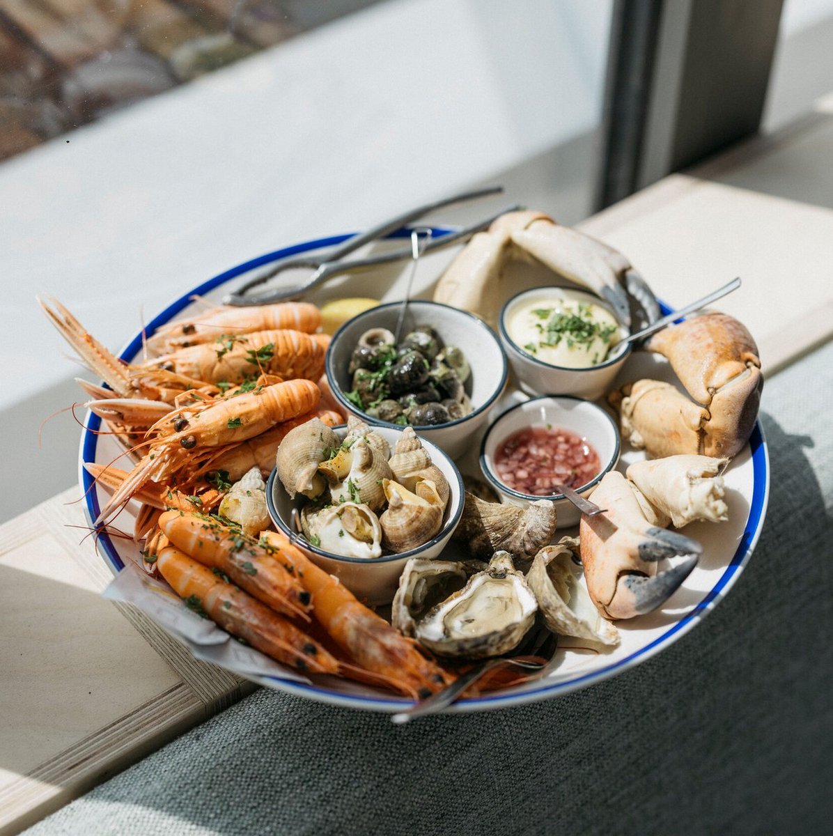 Sur ce... 😋 Bon dimanche et bon
appétit ! 🦪🦀🦐

📷 Yann Audic

#morbihan #morbihantourisme #miamorbihan
#bretagne #bretagnetourisme #bretagnesud #weekend
#fruitdemer #dimanche #dejeuner