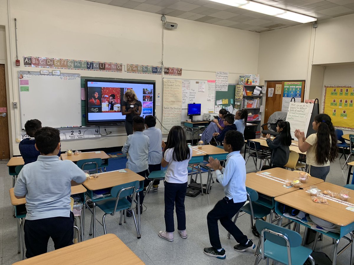 Career Day <a href="/CentralSchool33/">Central Elementary School</a> Ss had an opportunity to learn about a career as a Baker, Police Officer, Author, Dancer and so much more! <a href="/ops_district/">Orange Public Schools</a> <a href="/Gerald_Fitzhugh/">Gerald Fitzhugh II, Ed.D. 👌🏾♦️👌🏾♦️KAY</a>