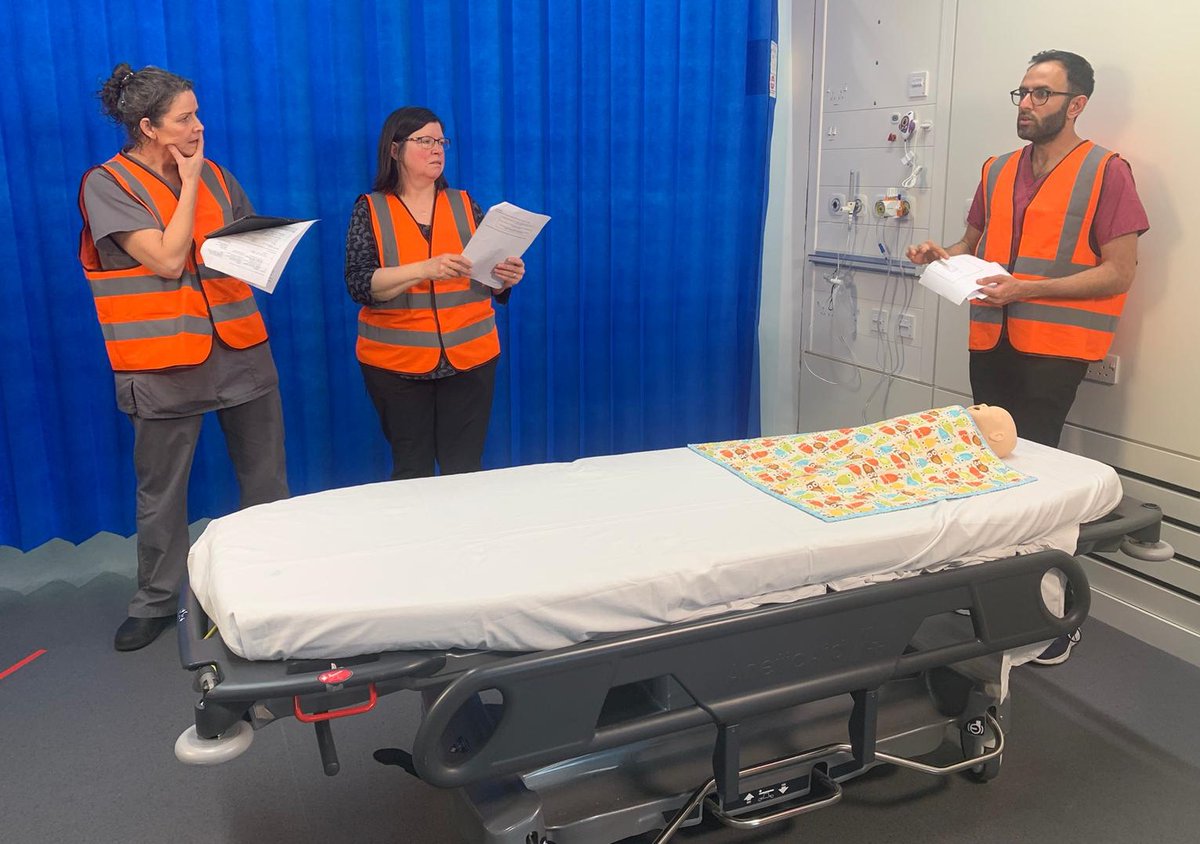 Up next, APLS 7e simulation filming. Our budding actors, deeply immersed in conversation, revise the videos for the APLS 7e materials. #Paediatrics @RCPCHtweets