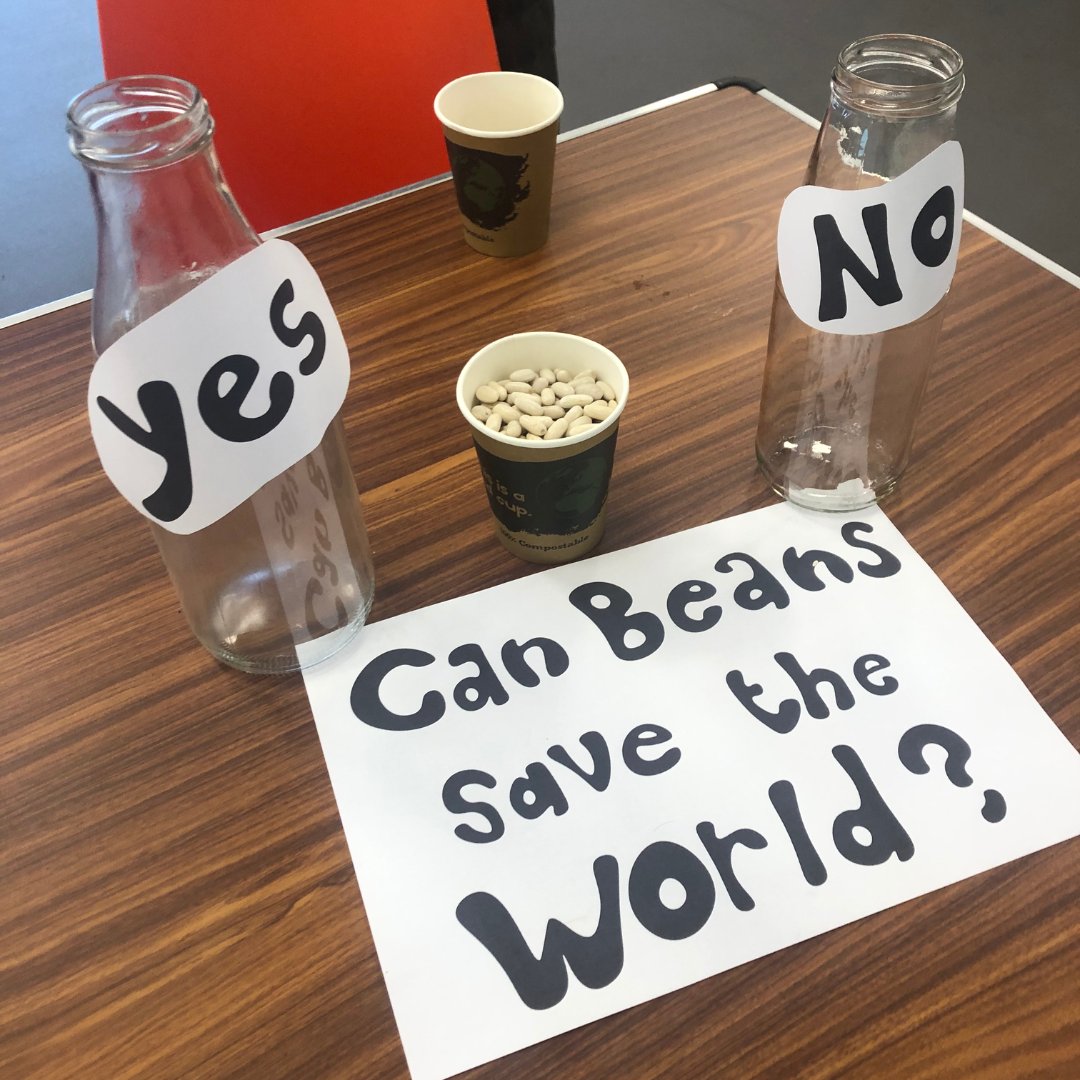 GCFNetwork's tweet photo. Our last Networking Event celebrated our #FullOfBeans campaign,delivered in partnership with @GlasgowFPP
We had speakers and contributors from @glasgowseedlib, @GreenCityCoop , and permaculturalist Lusi Alderslowe
Find out more about Full of Beans ๐
https://t.co/Pb4KEqxJc0 https://t.co/zCJmxyfda9