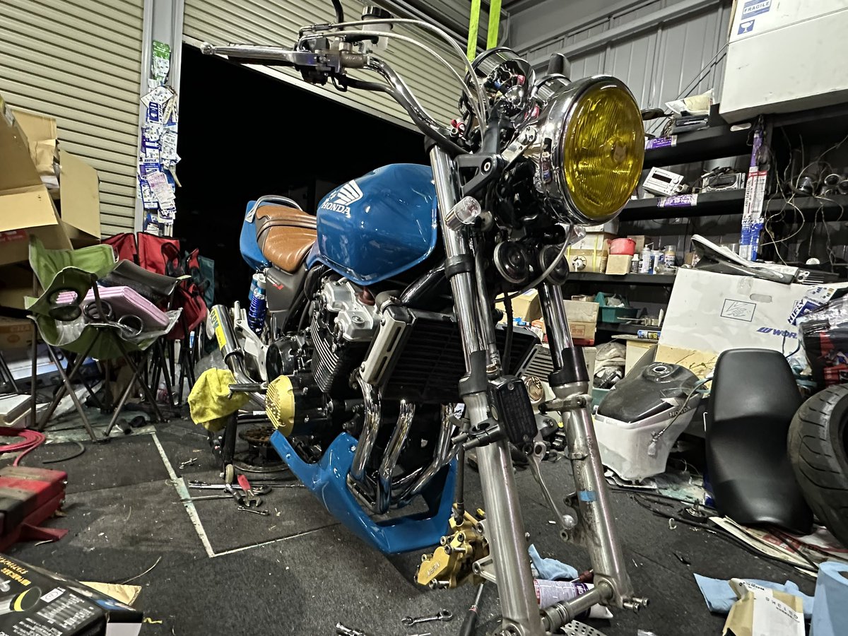 rocketobunny86's tweet photo. 製作中

#mkbase #cb400sf #バイク乗りと繋がりたい https://t.co/LxNzeefB1K