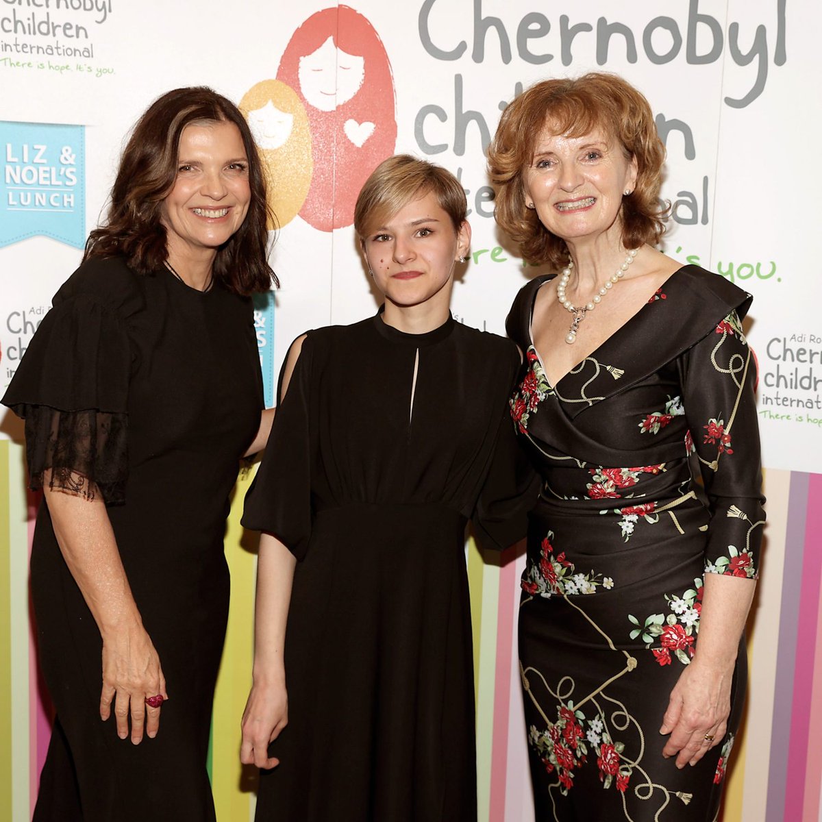 febottini's tweet photo. ❤ Chernobyl story - Dr Tanya Malachenko https://t.co/S8HI4chN67 

Photo: #AliHewson and #AdiRoche at the annual Liz and Noel's Chernobyl Lunch to raise funds and awareness for @Chernobyl programmes. https://t.co/x5hgyysb1E
