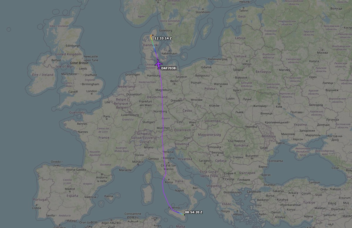 bizjetsofwar's tweet photo. Earlier today, the Challenger 604 maritime patrol bizjet returned to Aalborg AB, Denmark (๐ฉ๐ฐ) after a deployment to the Mediterranean in support of Frontex.
DAF7038 // C-168 // #45F424 https://t.co/vUHiZmNeRK