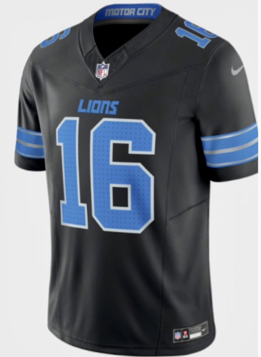 Lions fans, last year to me: We don’t want the black jerseys, you idiot Lions fans, last week to me: We want the black jerseys, you idiot I think they, and I, are very happy about this for Detroit lmao… now just pair it with the blue alt helmet *chef’s kiss*