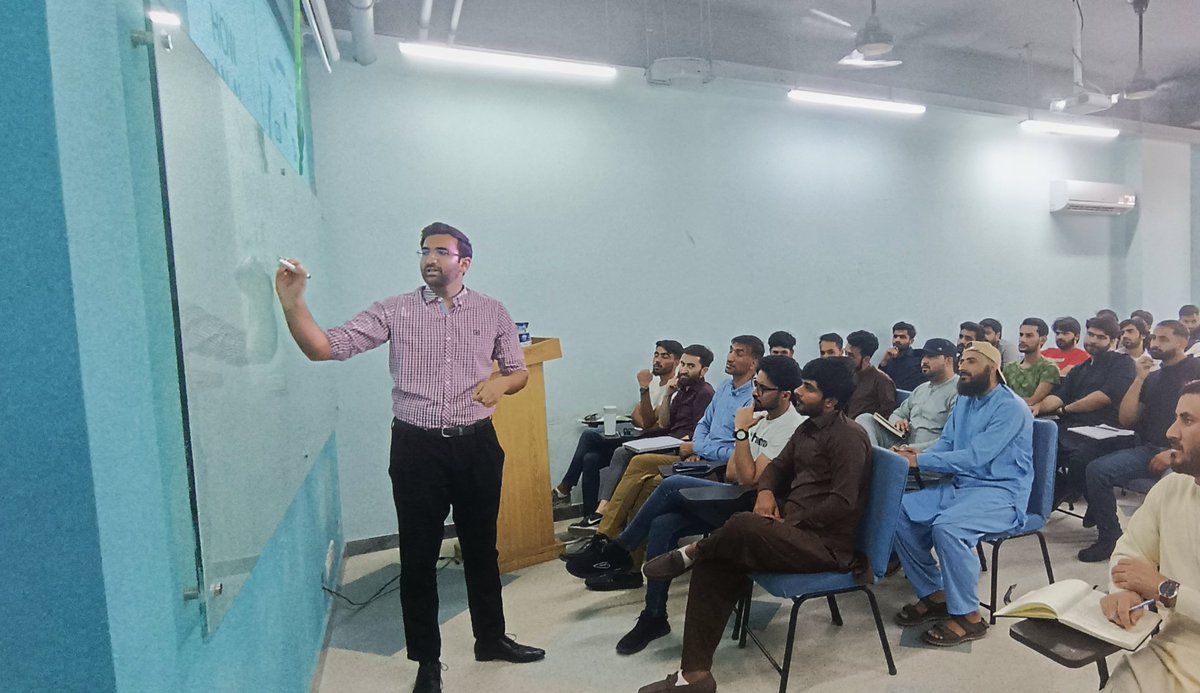 A_WarisHameed's tweet photo. It was a pleasure to host @shayanjamy  at the School of Integrated Social Sciences @ULahore. Shayan's expertise on emerging technologies and strategic issues provided a fantastic learning opportunity to our 7th &amp; 8th semester students to learn more about the subject. https://t.co/0XRARysrIO