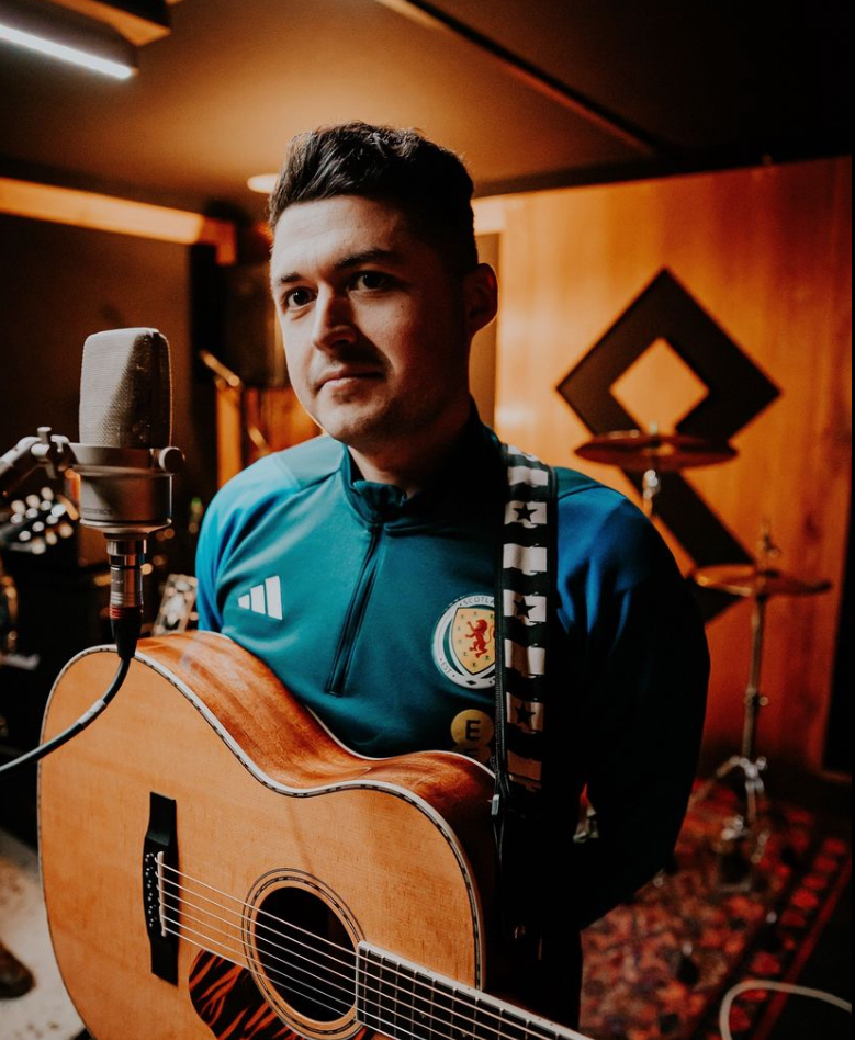 This_Feeling's tweet photo. Brilliant new singer songwriters @PGCiarletta &amp; #Dylanrobert open up @TheCrooksUK comeback tour 🤩 @ROLLA2020 main support all dates sold out or close 🔥🎟️ https://t.co/UU8adAzQvY