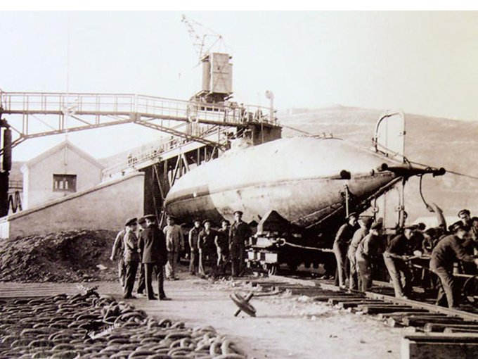 🧐🇩🇰Tal día como hoy en 1887, se autoriza mediante Real Orden la construcción del submarino de Isaac Peral.