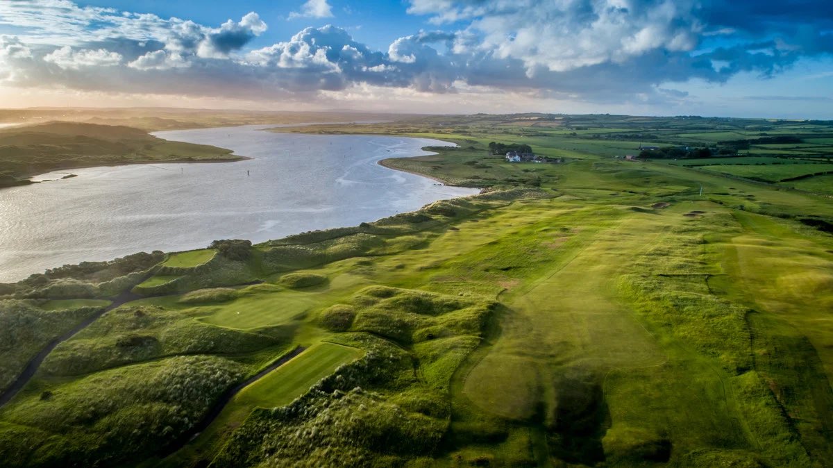 Play Royal County Down in 2025
Get In Touch Now To Play Golf Digest's No.1, Royal County Down.
Day 1 
Arrive into Northern Ireland and take on Castlerock. A fantastic introduction into links golf before heading off for your first of three nights at the incredible Bushmills Inn.