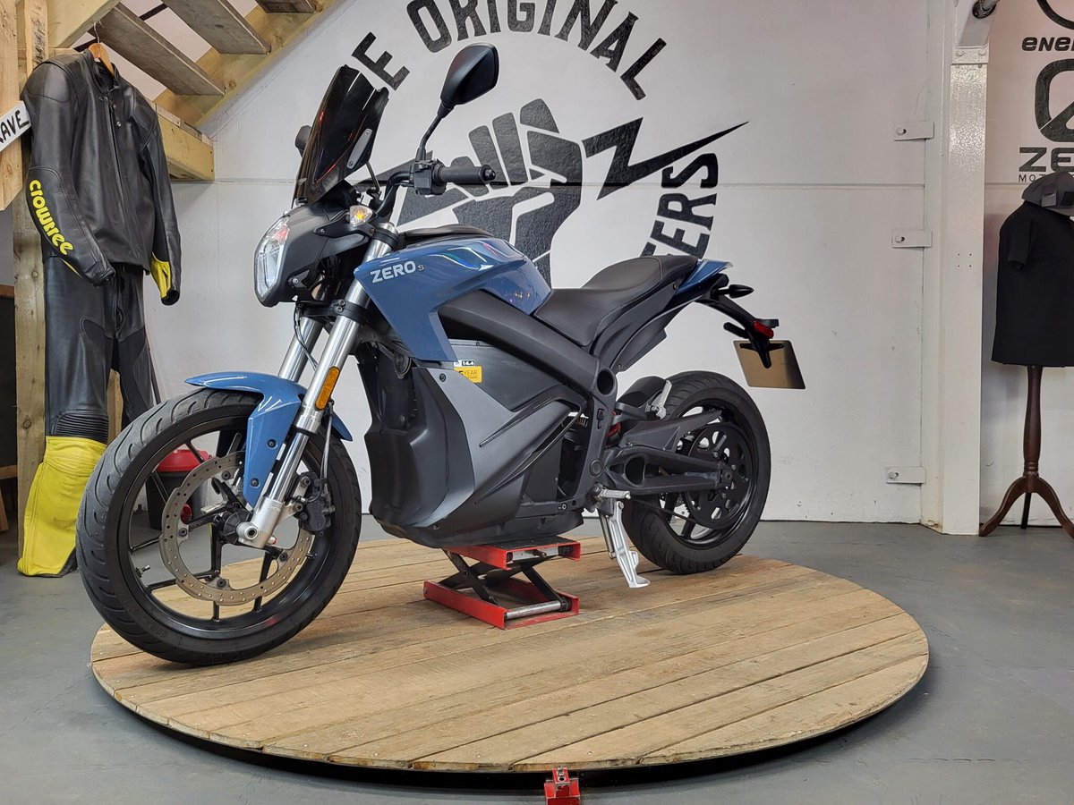 English Electric Motor Co. tweet media