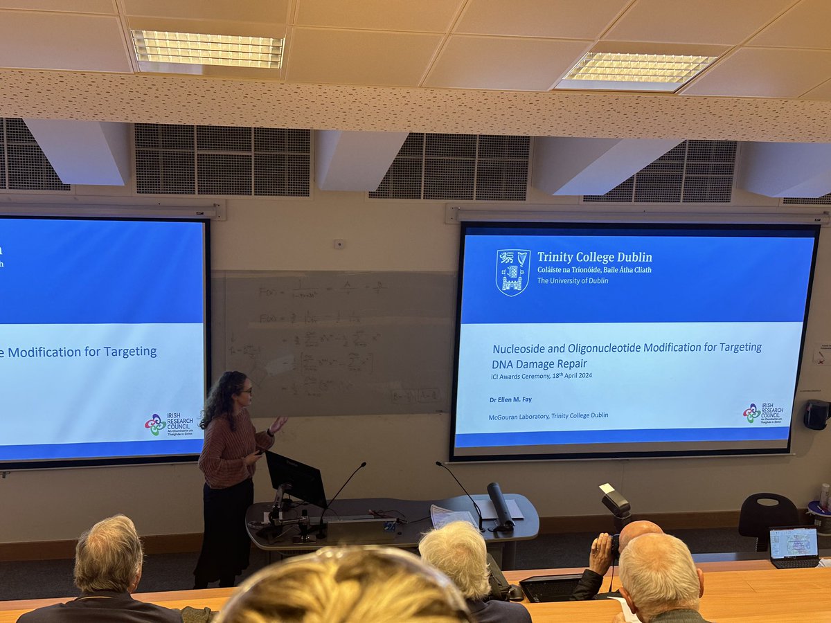 Congratulations to <a href="/ellenfay123/">Ellen Fay</a> (again!) who won the ICI Postgraduate Award and presented her work at the awards ceremony today! 🏆🧬👩‍🔬