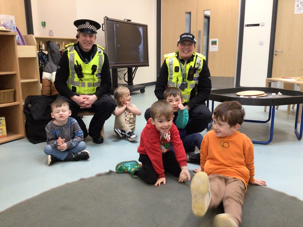 ElccForfar's tweet photo. During Easter Break the DM3 children had a visit from our local Police Officers following an interest in people who help us.  They learnt the different roles the officers play within the community as well as learning about the uniform they have to wear and apparatus they use. https://t.co/40ehb5NKeL