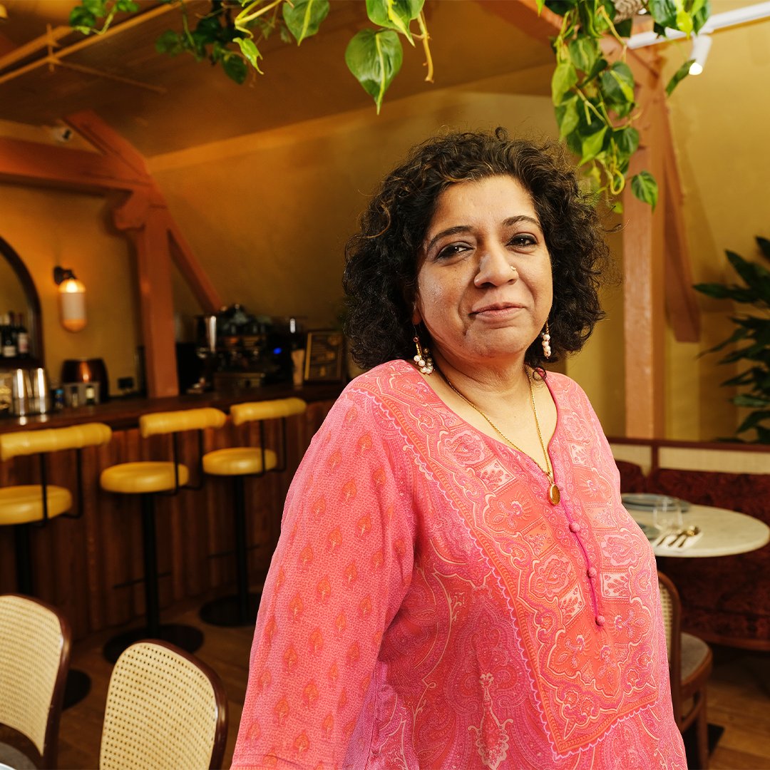 Congratulations to King’s alum Dr Asma Khan FKC 🥳 The restaurateur and Chef Advocate for the UN World Food Programme has been included in Time magazine’s list of the 100 Most Influential People of 2024. Read more about Asma: loom.ly/qtMCf3g #ForeverKings🦁