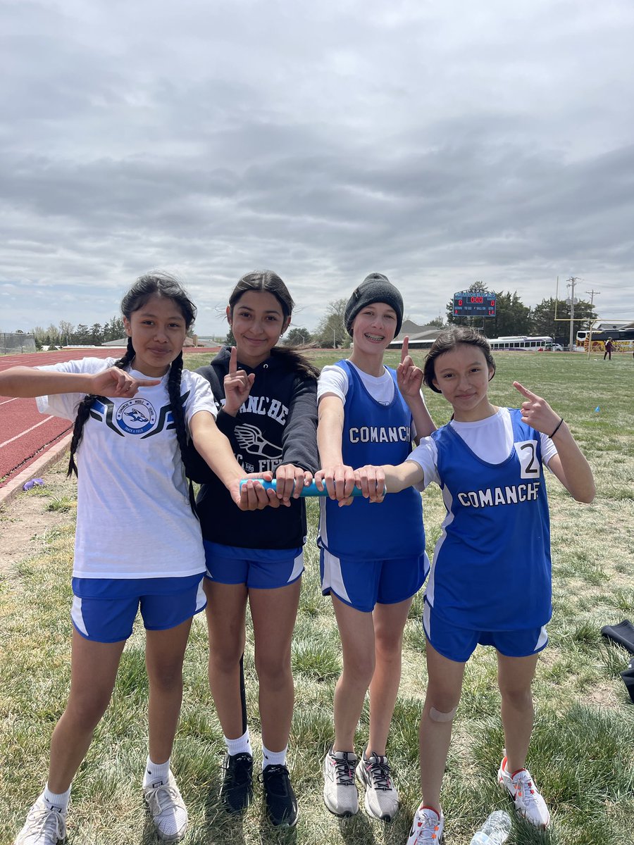 8th girls 4x800 relay with the win!! @ComancheCoyote