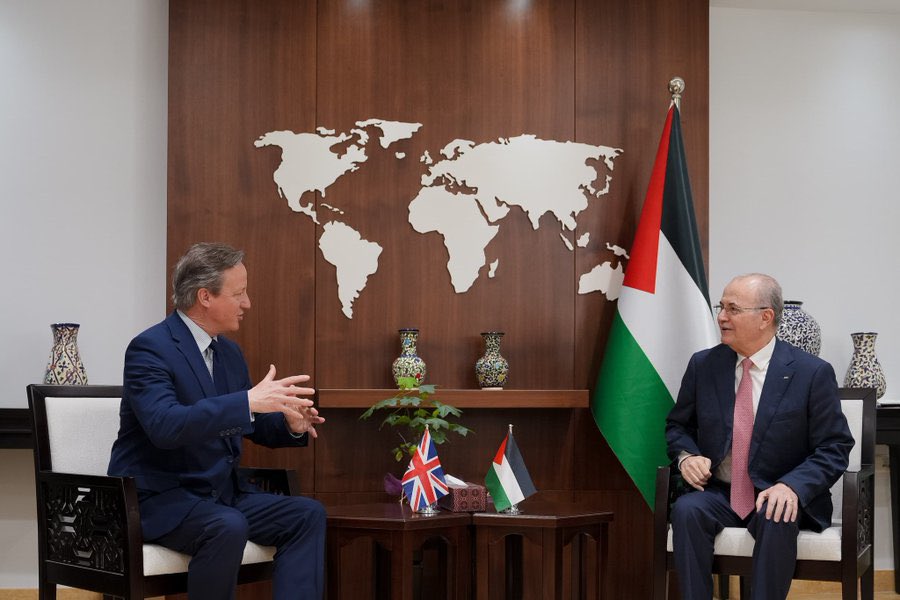 FS @David_Cameron met with PM Mohammad Mustafa in Ramallah, reaffirming support for the Palestinian Authority & people. UK🇬🇧 is committed to providing serious, practical & enduring support to the PA🇵🇸, including working towards a sustainable ceasefire.