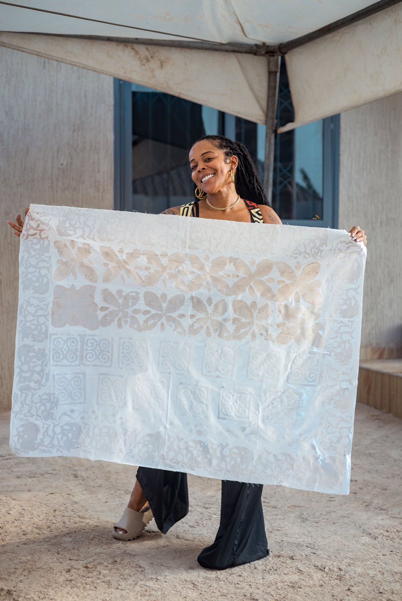 Learn how to make your own Batik textile in our specially curated Batik making class, just like our beautiful client here!😍

#ProtourAfrica #Ghana #Textile #Batik #TravelGhana #TourGhana #Travel #Culture