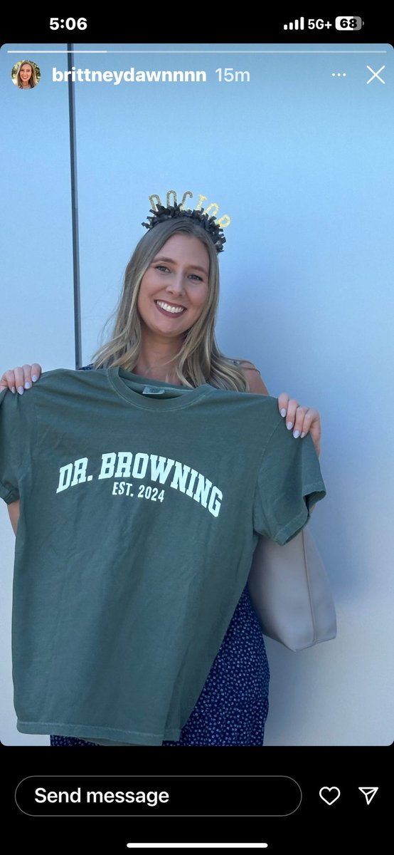 brittneydawn9's tweet photo. I’m a DOCTOR!!!🤩🥳 

Maybe now I’ll post more than once every couple months https://t.co/42glqO0wwZ
