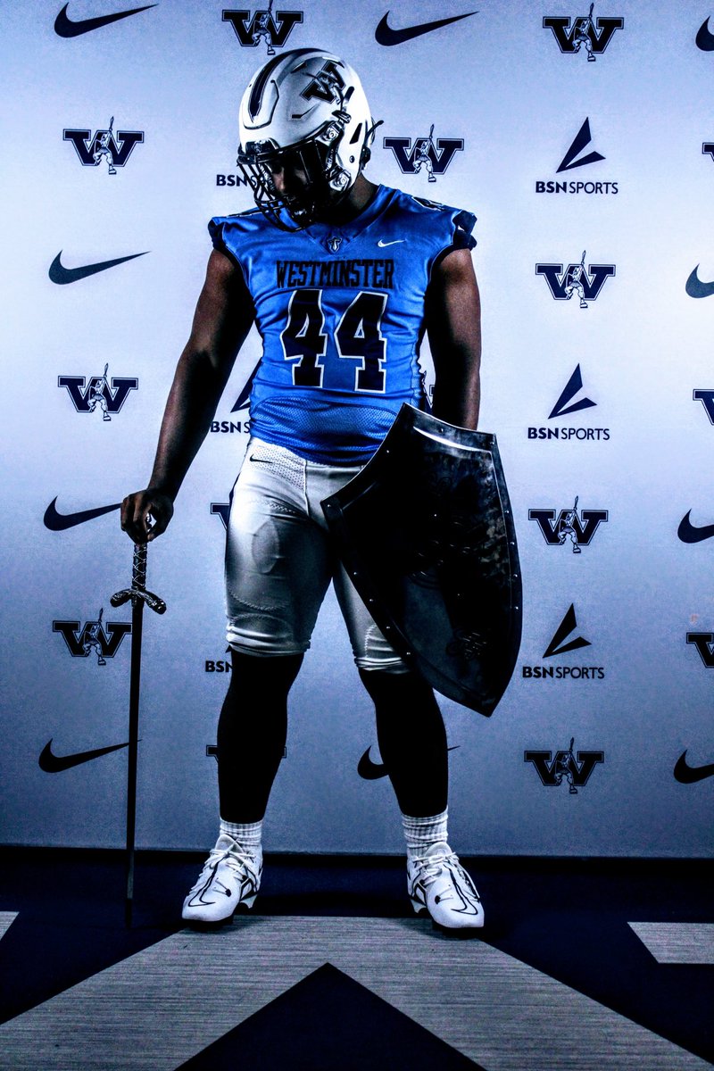 FPCFootball's tweet photo. Senior DT Elliot Kernizan @FrenchB11072961 had a great time on his recent visit to @WCtitansFB 

Looking good in the new fit 🔥 https://t.co/ATK7IamdfU