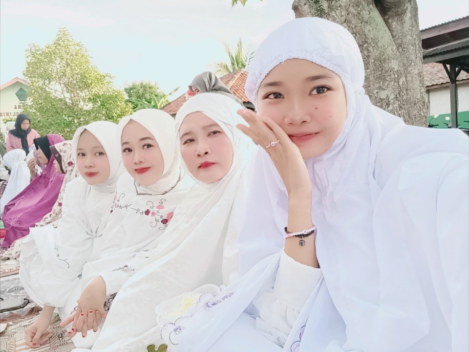 devaastria1's tweet image. 😇