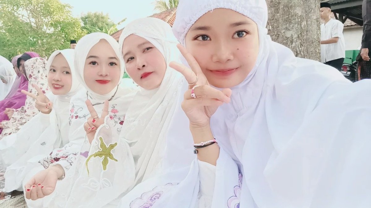 devaastria1's tweet image. 😇