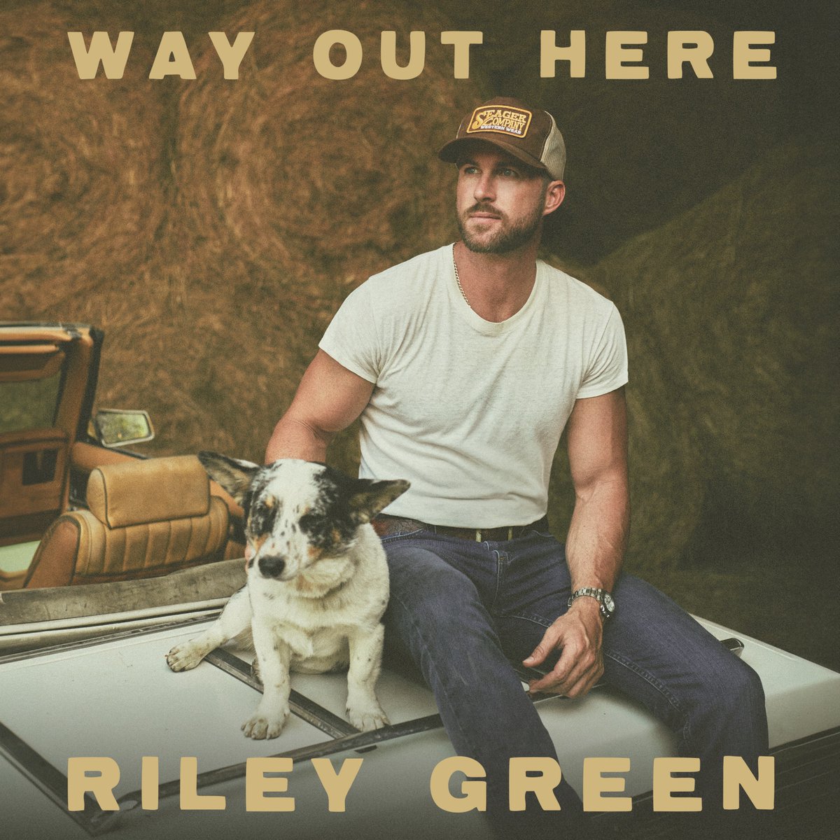 'Way Out Here' is the new EP from @RileyGreenMusic which is out now. @LesleyHastings has taken a listen and shares her thoughts here - countrylowdown.com/2024/04/18/ril…