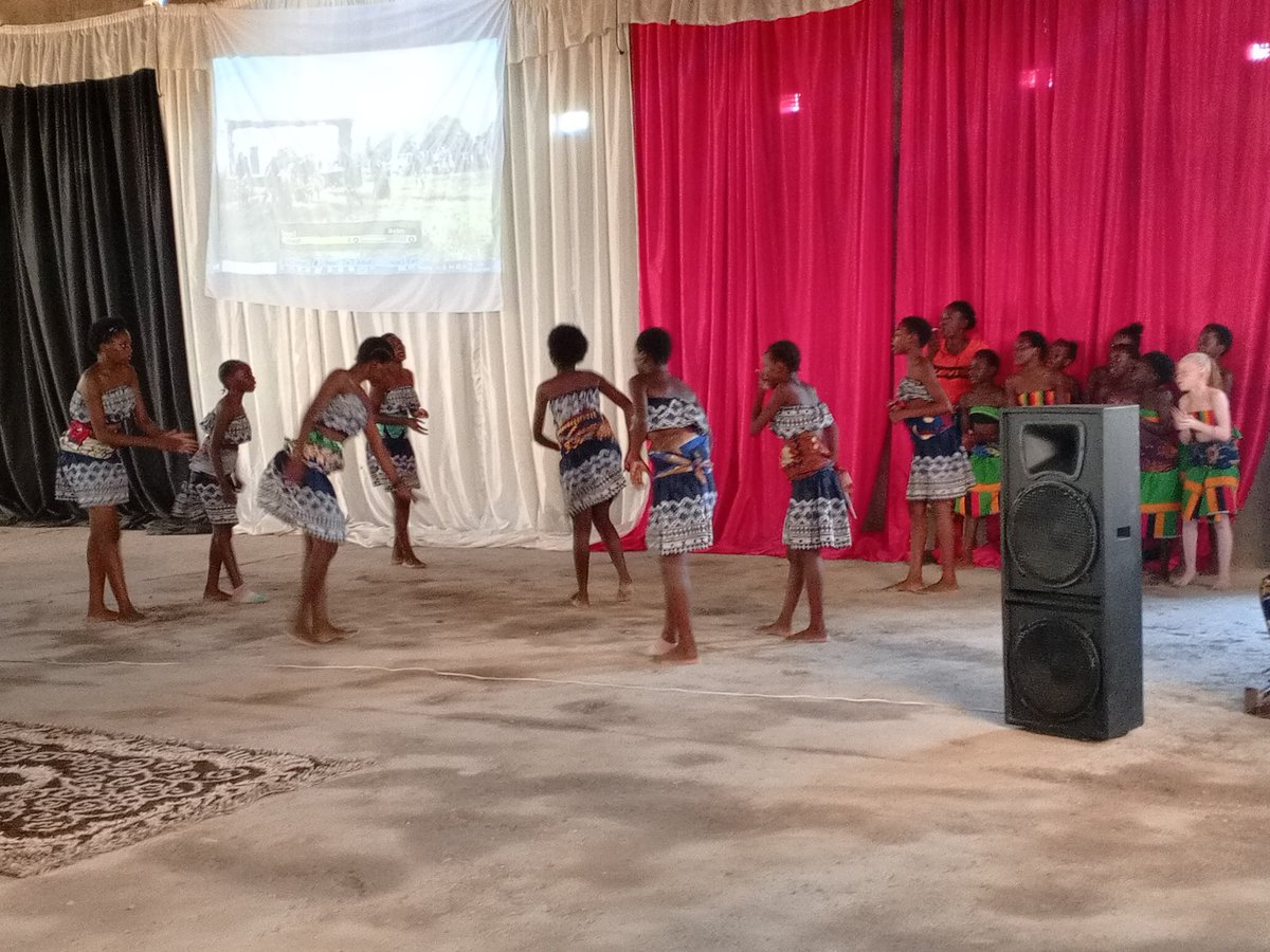 We had a documentary screening on Sunday!! An exclusive!! @DoestPhoto, <a href="/cavanderhoeven/">Christiaan van der Hoeven</a> and <a href="/WWF/">WWF</a> came into our community and gave us an opportunity to tell our story!!
We are grateful for the support!!! Thank you so much for giving us a chance to tell the world what we do!!!