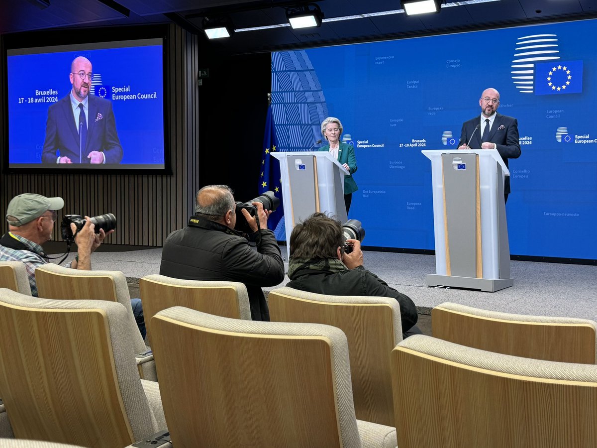 Summit chair Charles Michel is asked whether #EUCO summit really moved forward #CapitalMarketsUnion or if it's effectively been rejected today
He insists this was progress. 'These conclusions are extremely important, Belgian & Hungarian presidencies can use these to move forward'