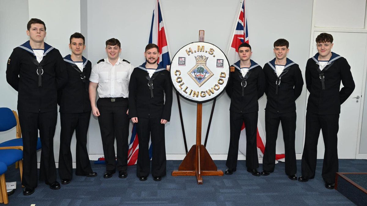 Huge Congrats to ET(WE) 2307 on graduating from their course today!

Their achievements are a true testament to their determination, commitment, and hard work. Keep aiming high and embrace those opportunities, shipmates within the fleet. #RNCareers #AchievementUnlocked #NavyLife