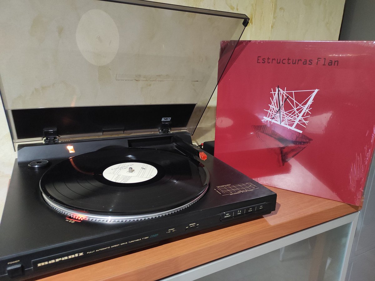 davidmonserrat_'s tweet photo. #CarlosFlan debuta en solitari com a @EstructurasFlan amb un meravellós #disc homònim (@genioequivocado , 2024) 🙌 Gaudeix-lo amb la #ressenya que li dedico a @musicacronica 👌👇 #estructurasflan #Albacete #musicacronica > https://t.co/efhUBhN0P7 https://t.co/kB1veWjhwy