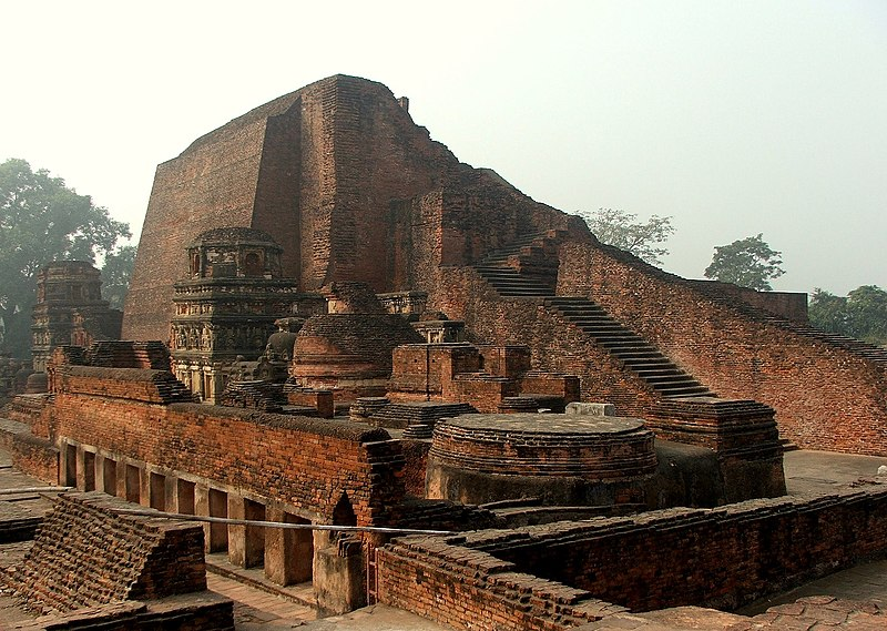 More than 500 yrs before #Oxford #university ,
Nalanda mahavihara was founded. Home to 9 million #books  & attracted about 10,000 students from around the world. 
Nalanda Archaeological Site in Bihar, #India  is  #UNESCO recognized #worldheritagesite  1+