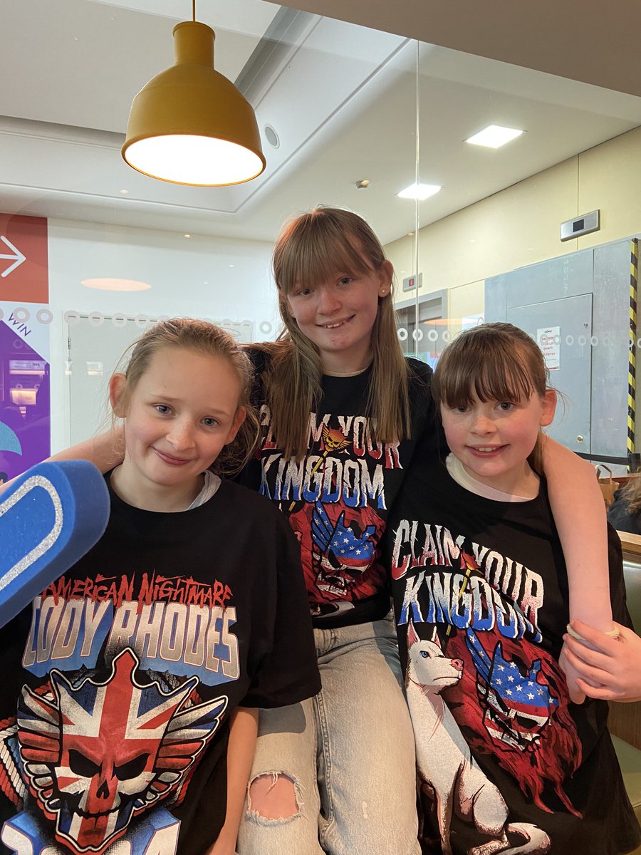 Happy girls all ready for #WWECardiff @CodyRhodes @WWE Cody’s No1 fans