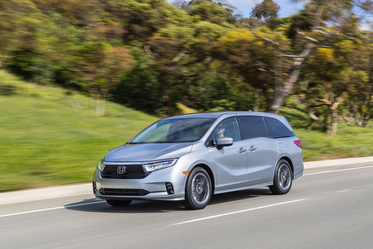 Below MSRP 2024 Honda Odyssey this month with Cartelligent ✨

 🖍️ Up to 8 seats = great for big families or carpooling 
🪄 Magic slide seat = keep arguing kids separated
🚀 3rd seat is foldable = cargo space

Contact us today - buff.ly/3VZLmJQ  

#suv #familycar