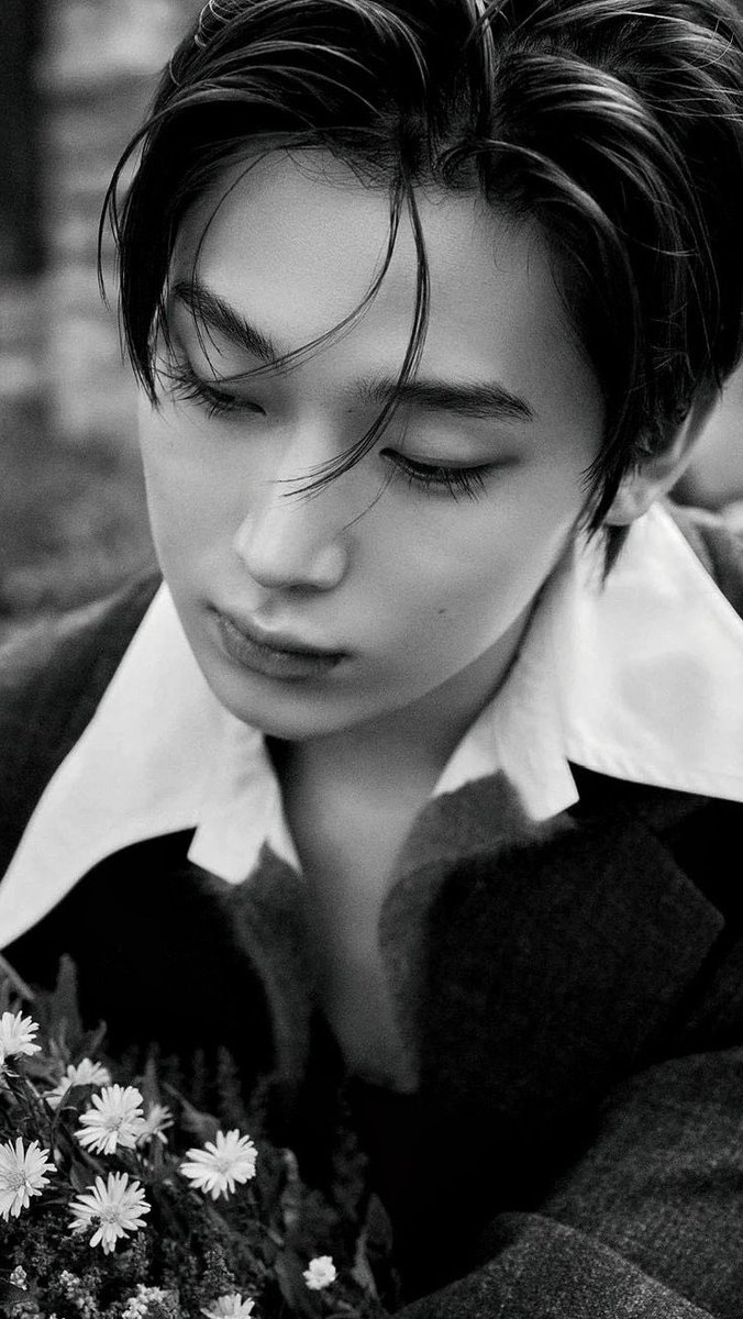 brillantcurious's tweet photo. / #ความทรงที่ลานทะเบียนเก่าP_SVB

It's my first time posting a picture of a sly fox, I think he looks good ? —— @ PROM N1GHT https://t.co/j1qyl4CrED
