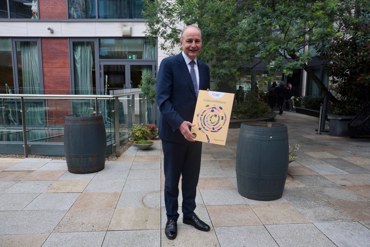 Pleased to launch UNFPA’s State of the World Population report alongside the IFPA and the All-Party Oireachtas Group today. Important partners for Ireland as we work together to improve health outcomes for women and girls around the world. ⁦@LorrCliff⁩