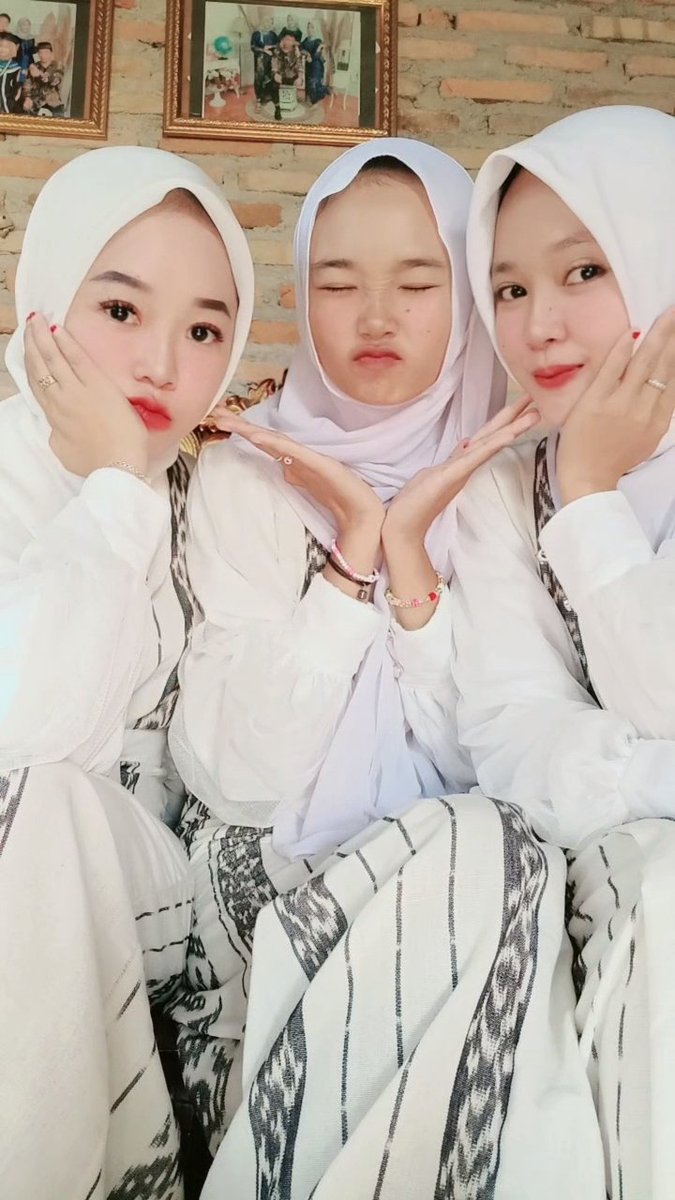 devaastria1's tweet image. 