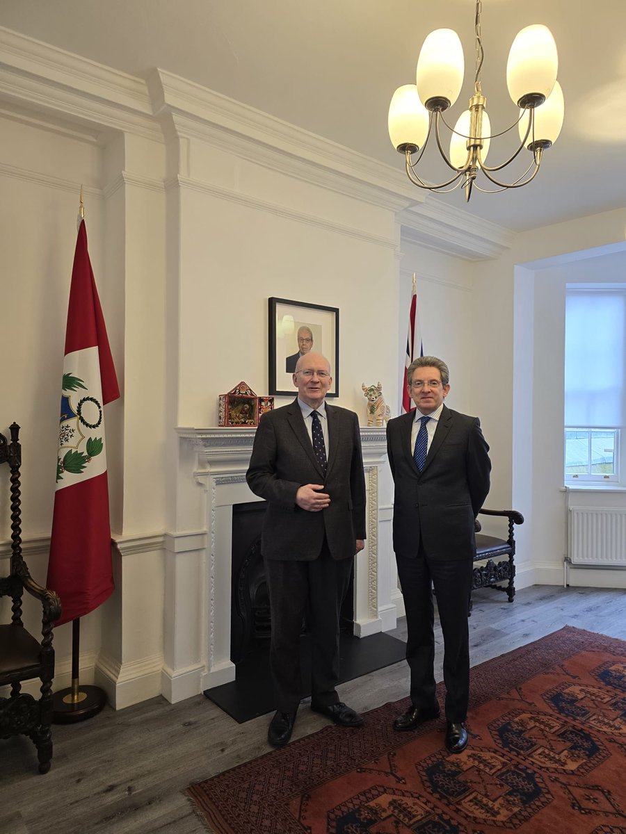 PeruInUK's tweet photo. During this memorable occasion, the Ambassador had the opportunity to express his gratitude for the collaboration and friendship extended throughout his time in office. Together, they reflected on the shared accomplishments and celebrated the enduring bond between our nations. https://t.co/iDFgdJXjd6