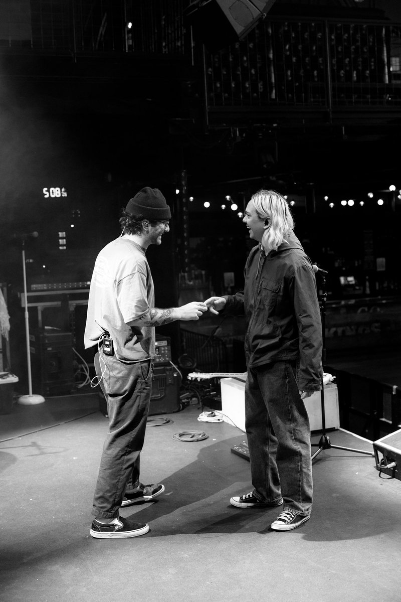 YOUNGCULTURESHOP.COM

tour leftovers + extra goodies are live. all orders shipped by us with love (and a thank you note xoxo)

see you in australia next month, we love you guys